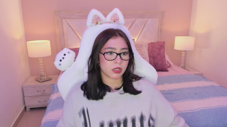 SophiaColinns's Streamate show and profile