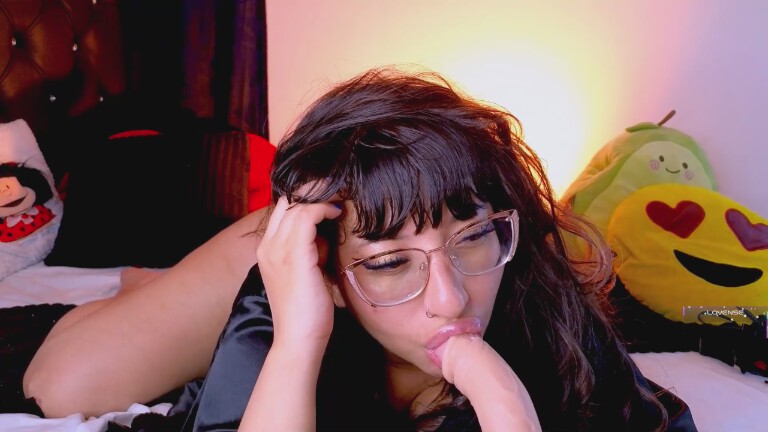 piaf_cute's Streamate show and profile