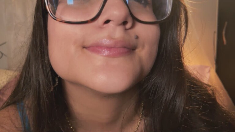 HaileyBunny_18's Streamate show and profile