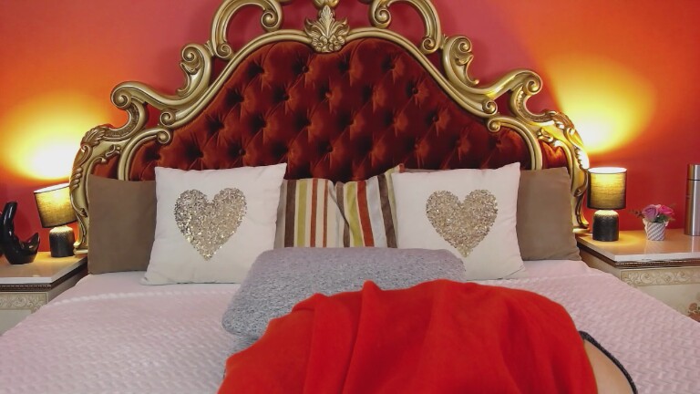 ANNALYAx's Streamate show and profile