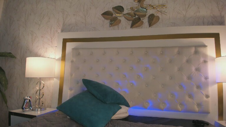 Mia_Ferreer's Streamate show and profile