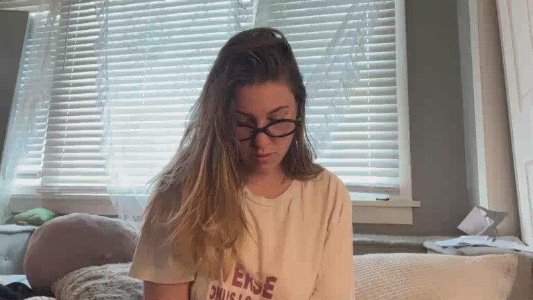 leoqueen1111's Streamate show and profile