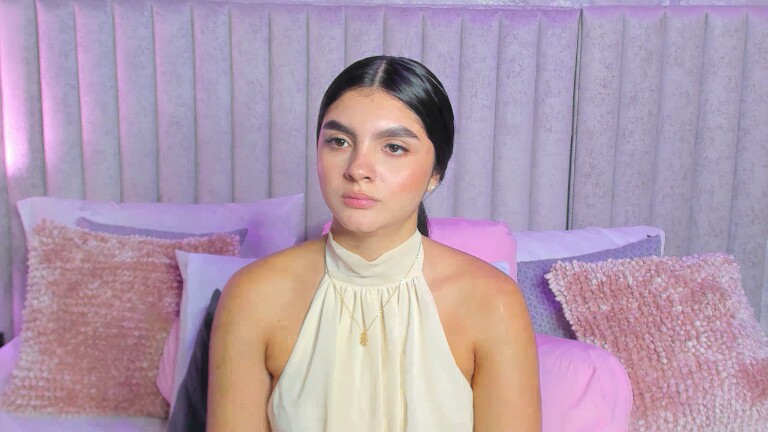 SamiLewis's Streamate show and profile