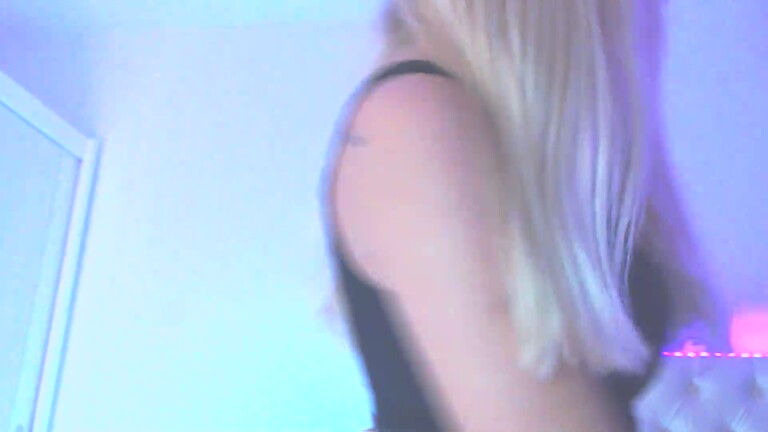 SharaBell's Streamate show and profile