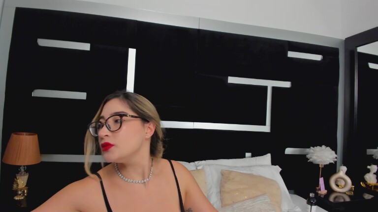 RafaelaKovalenkoo's Streamate show and profile