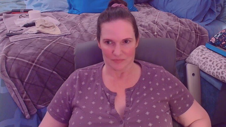 Nina's Streamate show and profile