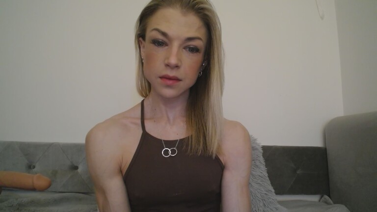 British_EmJess's Streamate show and profile