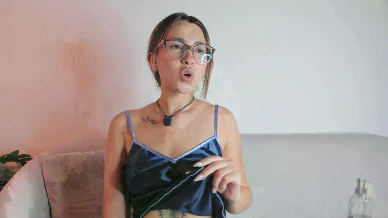 AuraRosse's Streamate show and profile