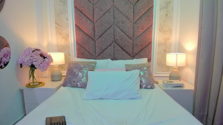 SusySwift's Streamate show and profile