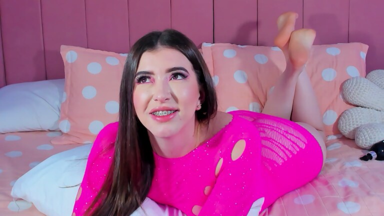 SophyCollin's Streamate show and profile