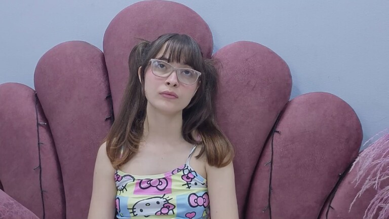 ISABELLAJHONS's Streamate show and profile