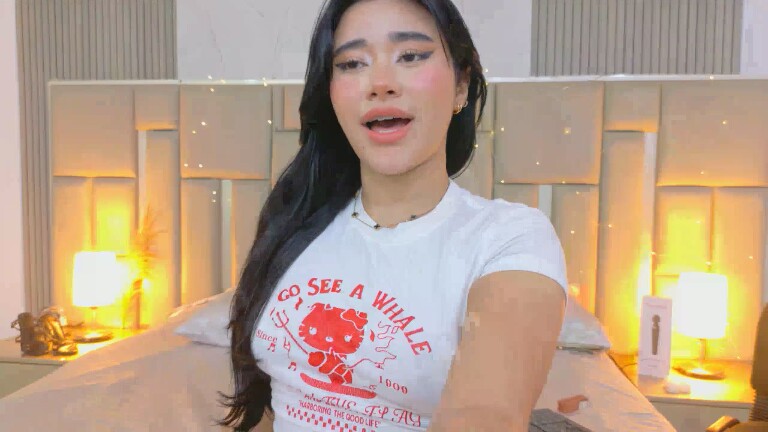 RoxyLyne's Streamate show and profile