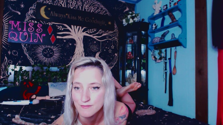 MissQuinCam's Streamate show and profile