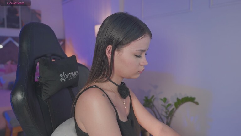 EmmaVloss's Streamate show and profile