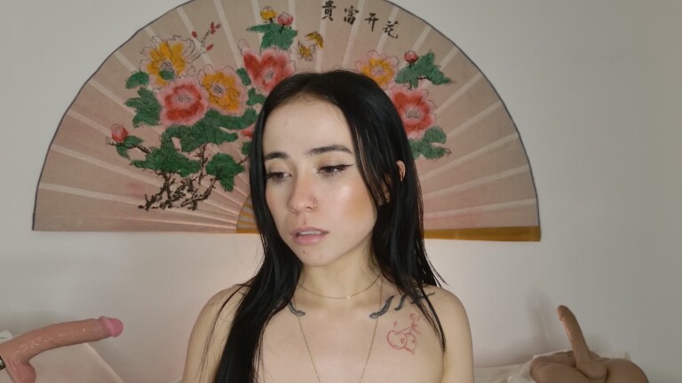 SweetSara33's Streamate show and profile