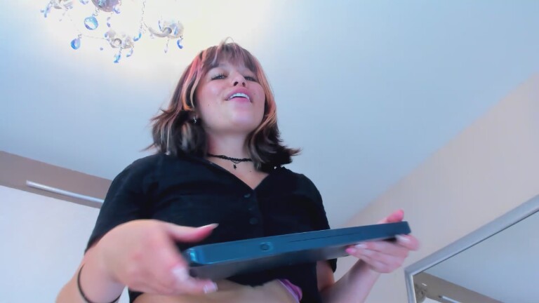 SiaSavach's Streamate show and profile