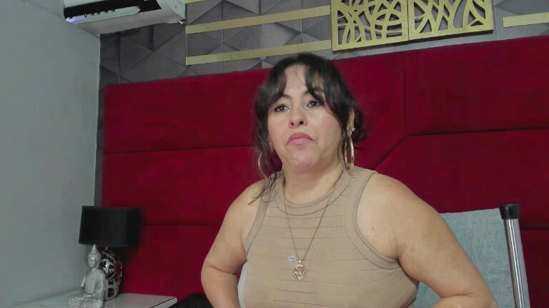 hannymilf's Streamate show and profile