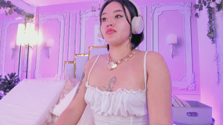 NaraSuarez's Streamate show and profile