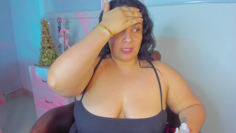 Nina_Lisboah's Streamate show and profile