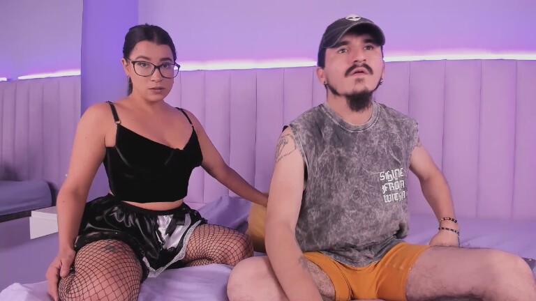 EmmaSuarez's Streamate show and profile