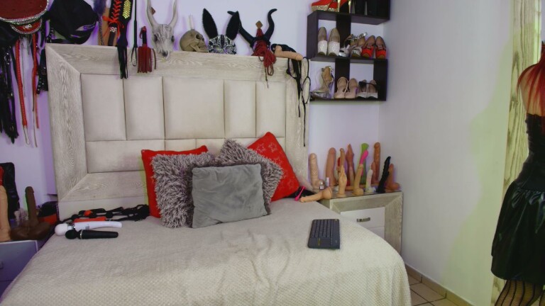 MoiraDevil's Streamate show and profile