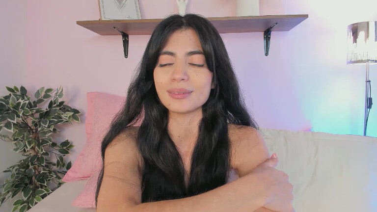 SaraFernandez's Streamate show and profile