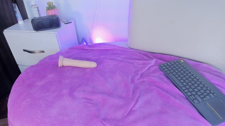 annapettite's Streamate show and profile