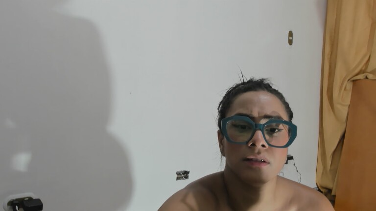 Alisonn_love's Streamate show and profile