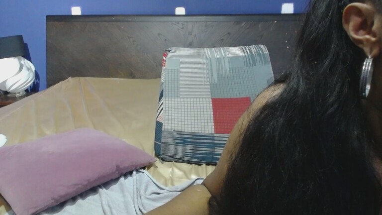 ZoeQueens's Streamate show and profile