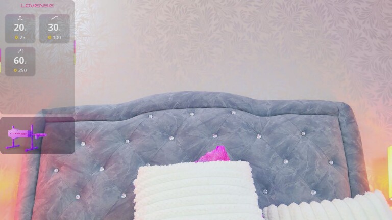 ZafiroClean's Streamate show and profile