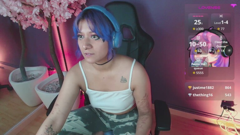 LuanEter's Streamate show and profile