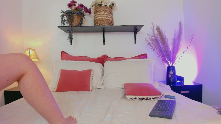 MadissonVega's Streamate show and profile