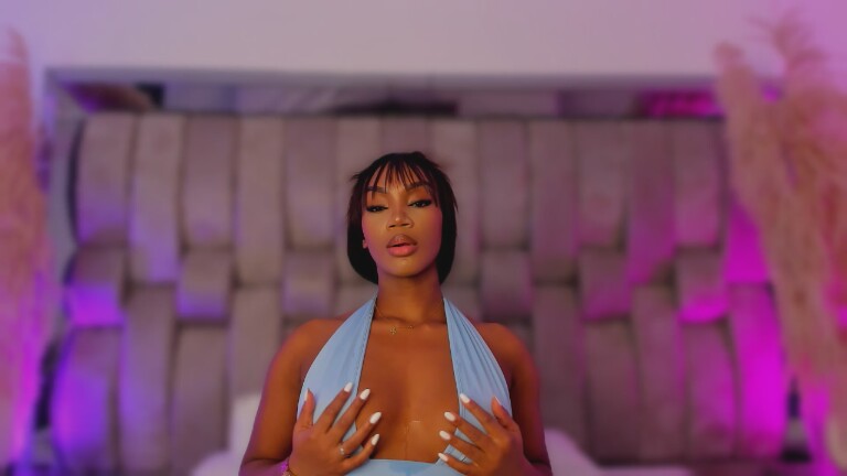 ChaynnaCooper's Streamate show and profile