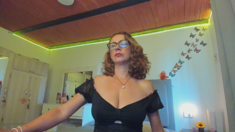 Lunajolie's Streamate show and profile