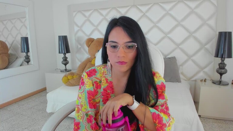 mia_sweetie's Streamate show and profile