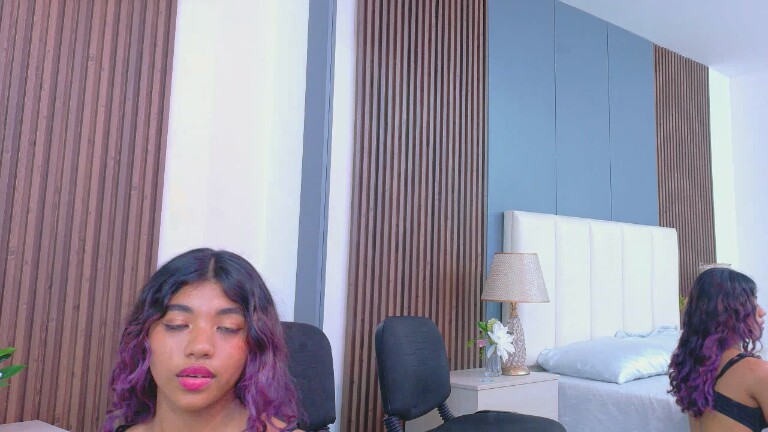 AlejandraOjeda's Streamate show and profile