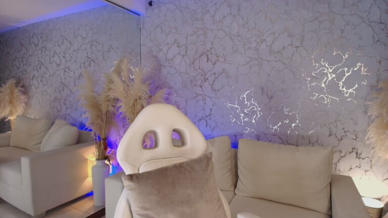 YelenaMille's Streamate show and profile