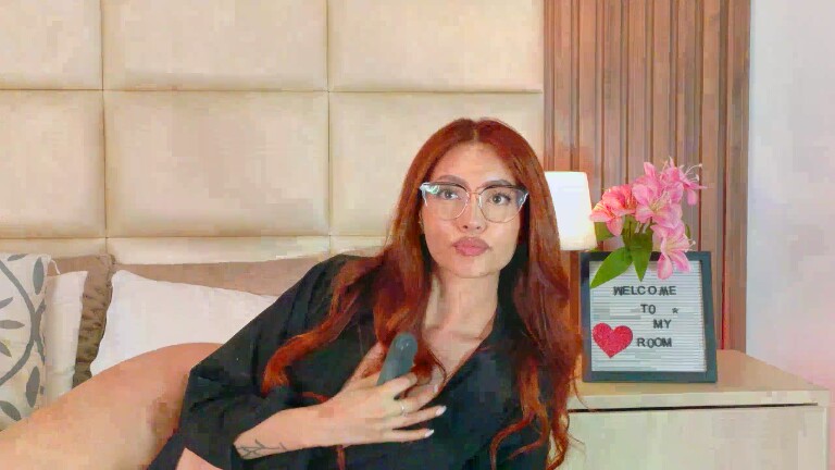 IsabelaJohnson's Streamate show and profile