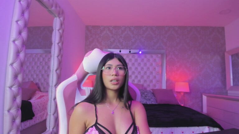 LylaKarl's Streamate show and profile