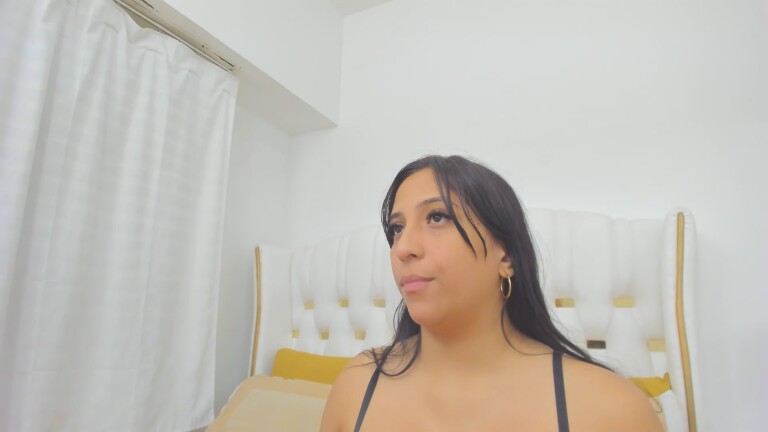elianaasuarez's Streamate show and profile