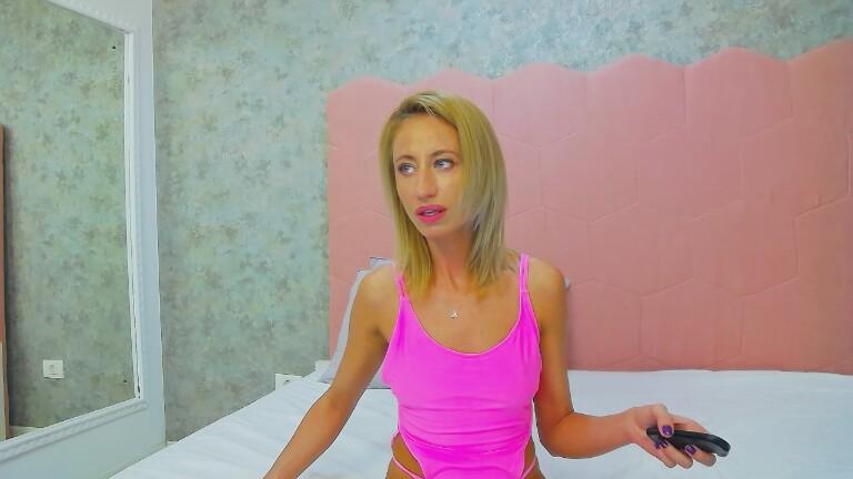 DeliaMarlow's Streamate show and profile