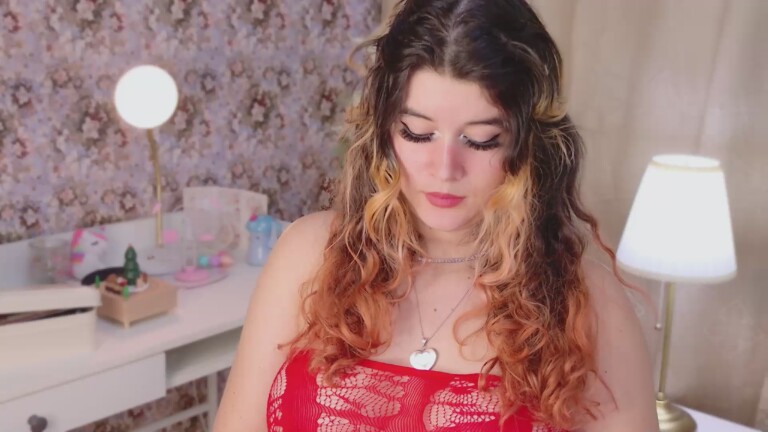 MaraMaison's Streamate show and profile