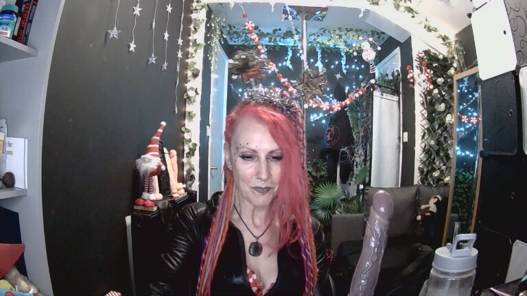 SkySparks's Streamate show and profile