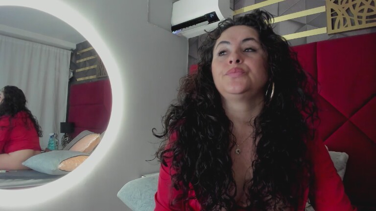 hannymilf's Streamate show and profile