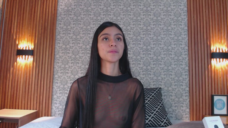 Charlotte_18's Streamate show and profile