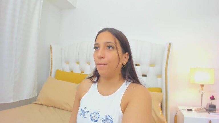 elianaasuarez's Streamate show and profile