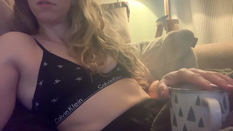 MuscleMolly's Streamate show and profile