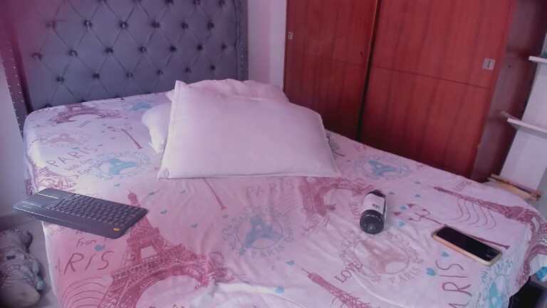 sofiaebony019's Streamate show and profile