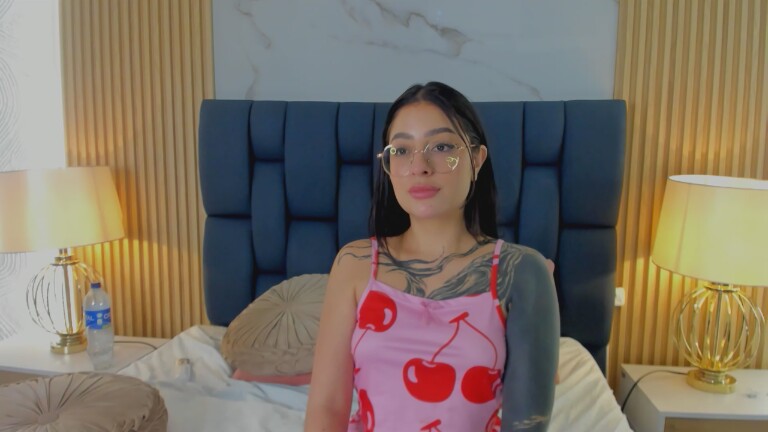 LennaVoss's Streamate show and profile