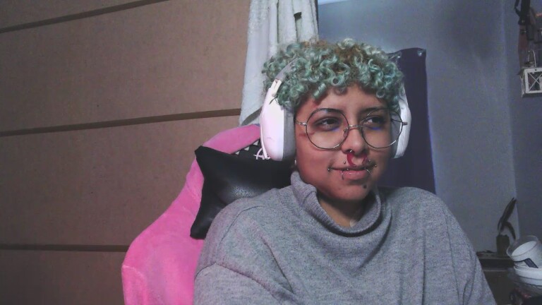 kenainai's Streamate show and profile